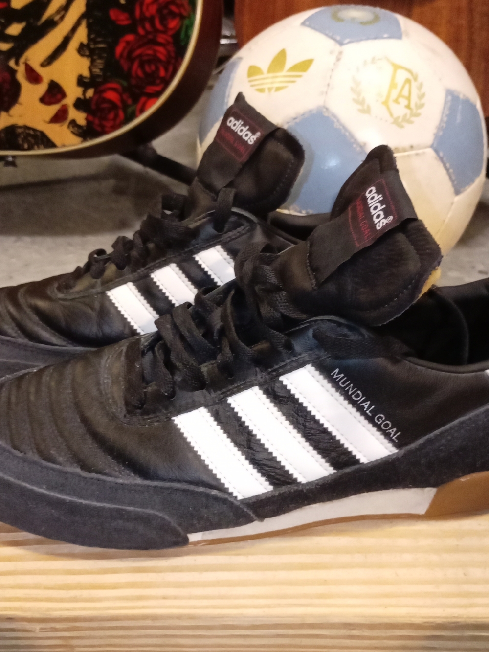 adidas Men's Mundial Goal Black/White Soccer Shoes